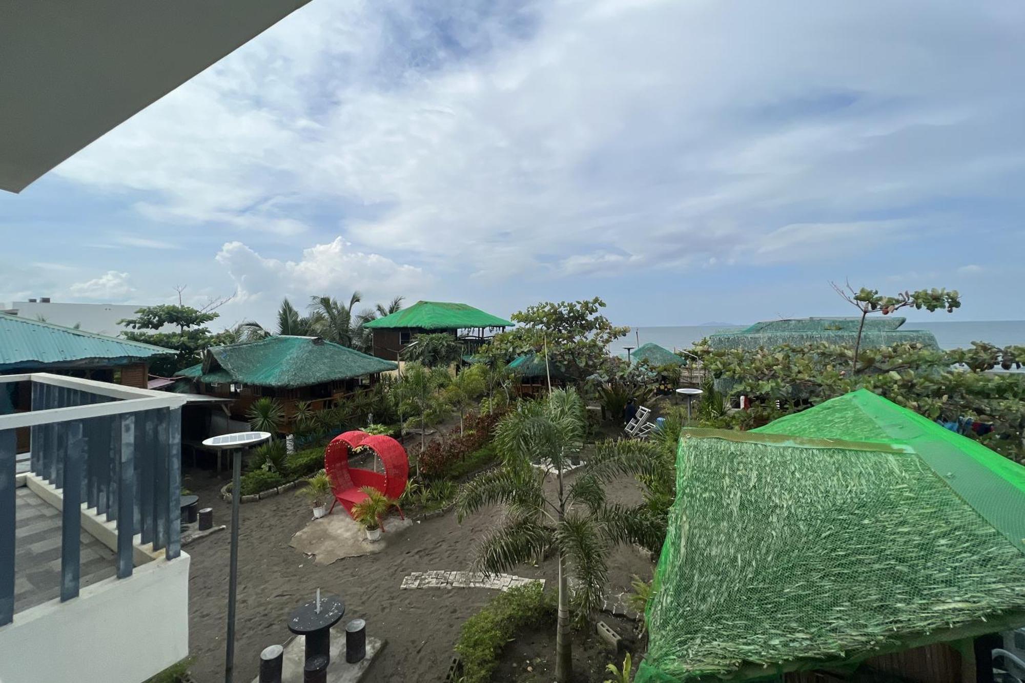 Lover'S Point Beach Front Resort リアン エクステリア 写真