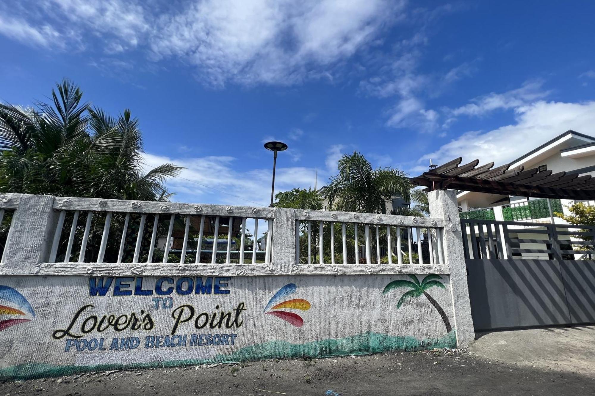 Lover'S Point Beach Front Resort リアン エクステリア 写真